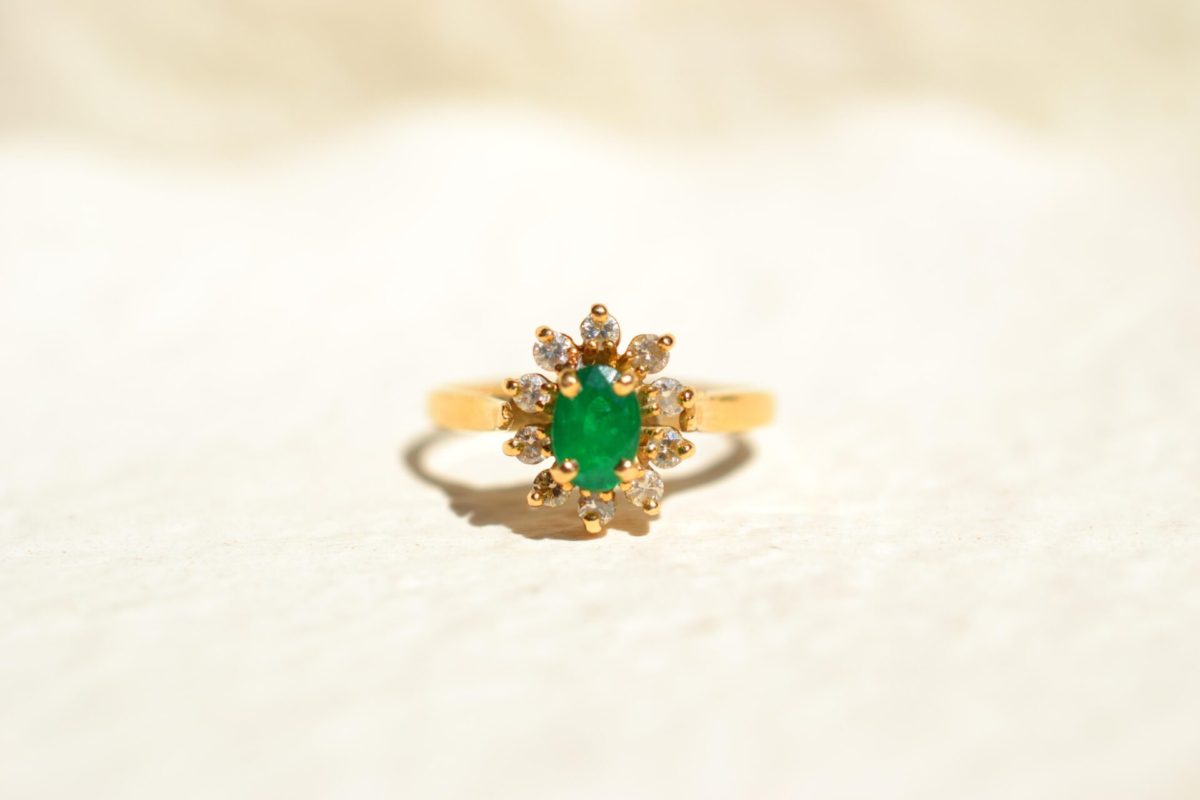 marguerite emeraude et diamants