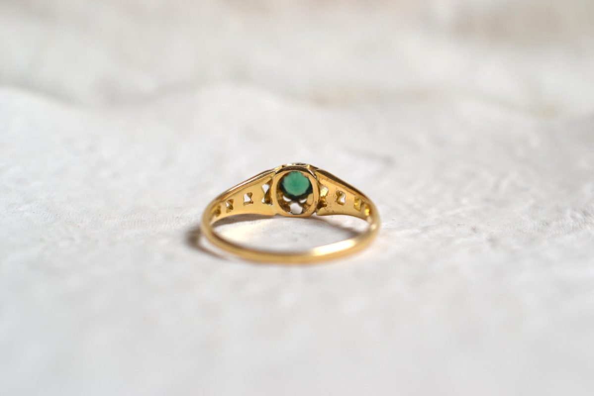 bague émeraude vintage