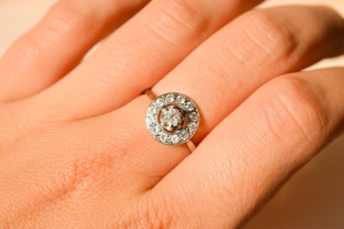 Bague Art Déco Or Blanc Oxyde