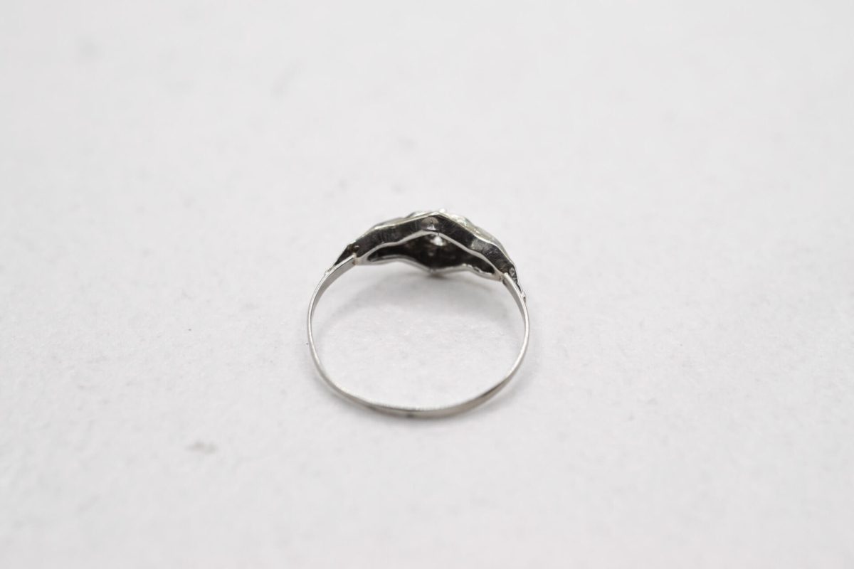 bague art deco or blanc 18 carats - bague eco responsable