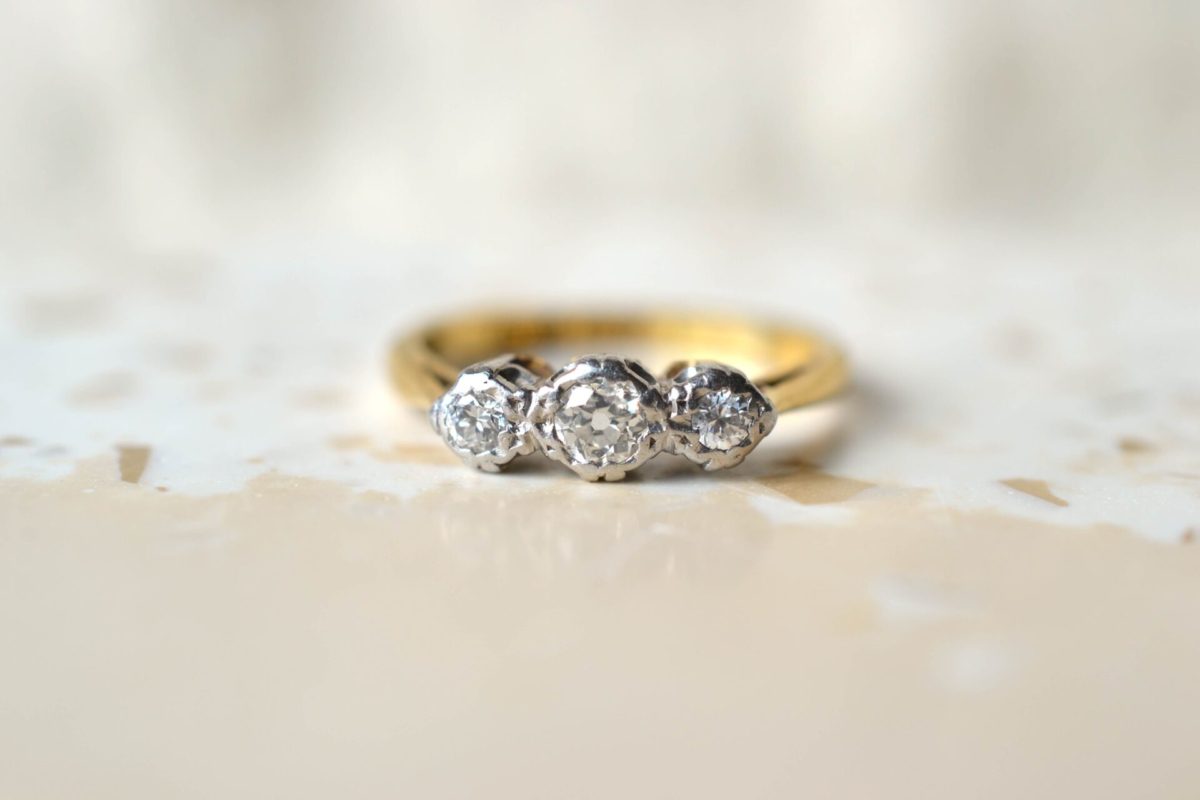 bague jarretière ancienne