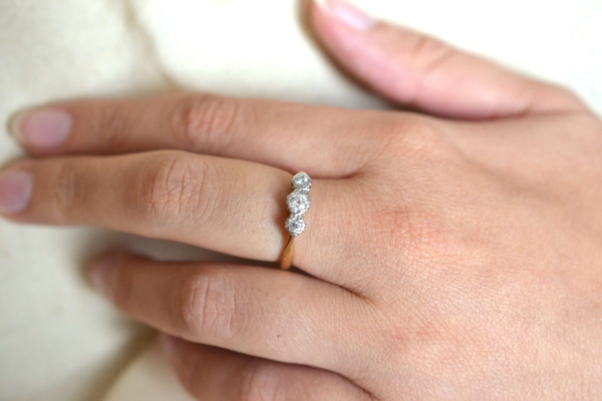 bague jarretière ancienne