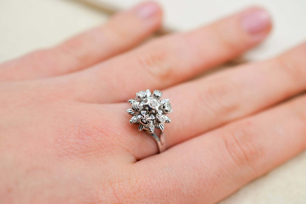 Bague florale Or blanc Diamants