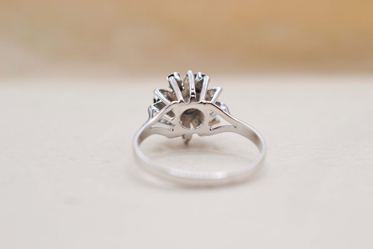 Bague florale Or blanc Diamants