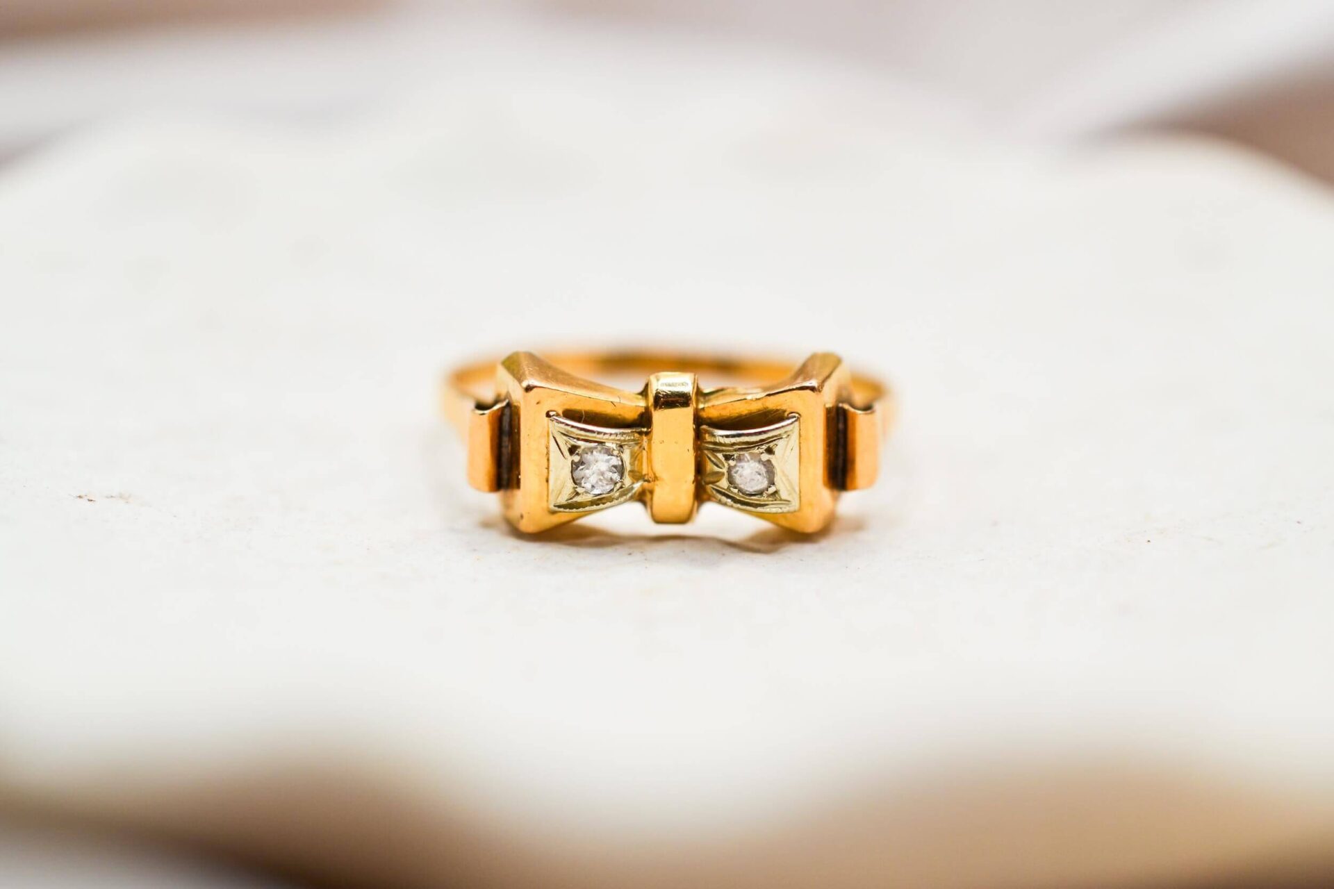 Bague Tank Ancienne En Or Rose Et Blanc 18 Carats Avec Diamants - Taille 52, Remise à Neuf