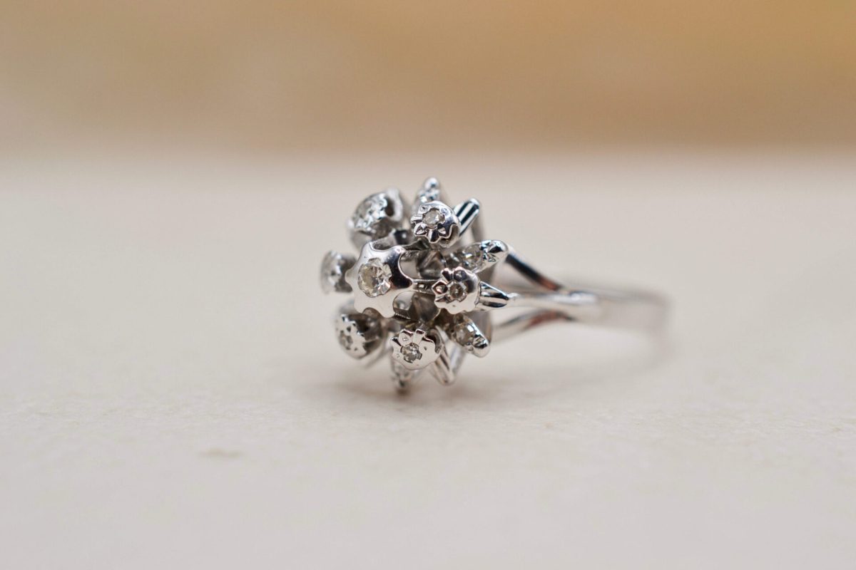 Bague florale Or blanc Diamants