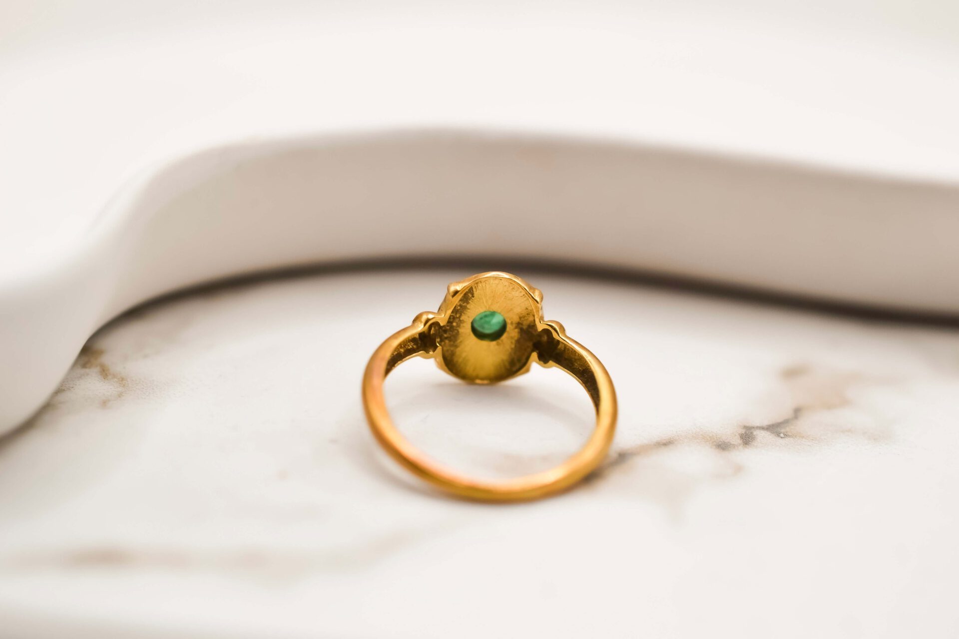 Bague Imposante Couleur Or - Taille 52 - Navettes Vert émeraude - Bijou Vintage 1975
