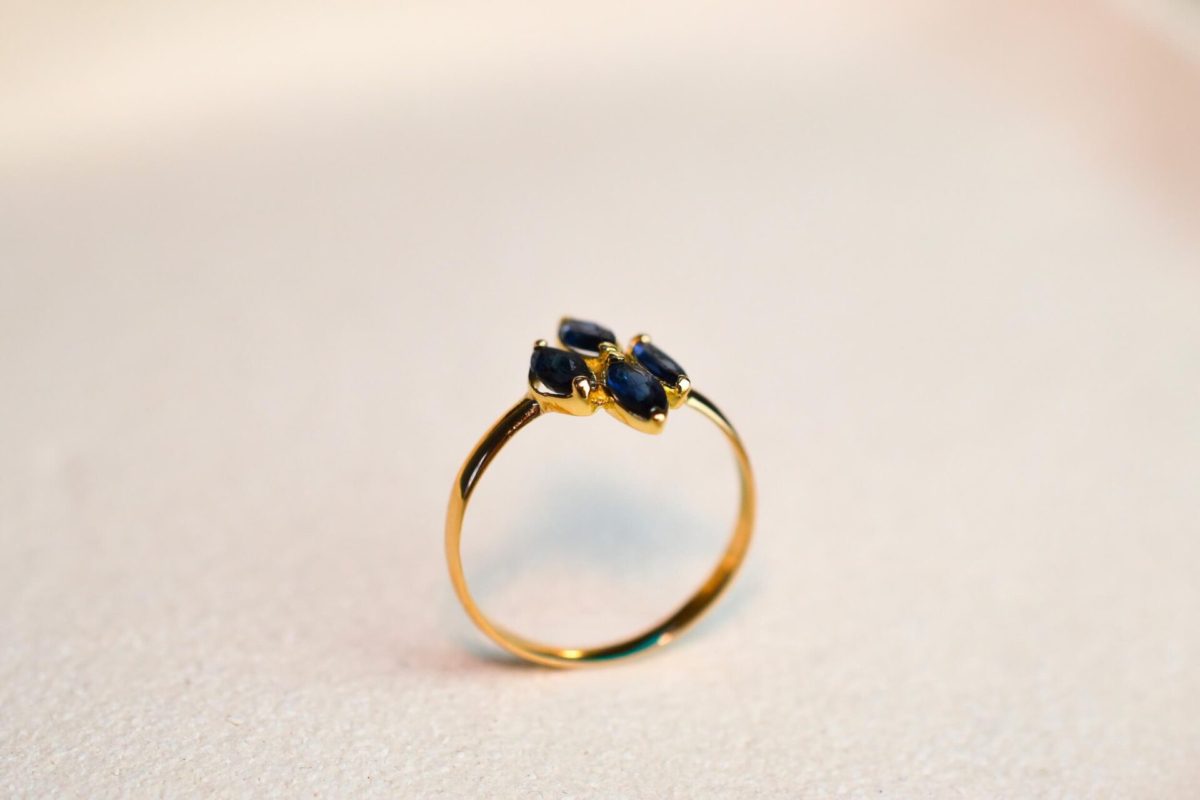 Bague Saphirs navettes