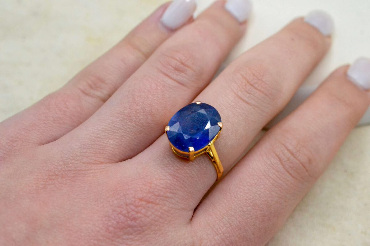 Bague cocktail Saphir ovale