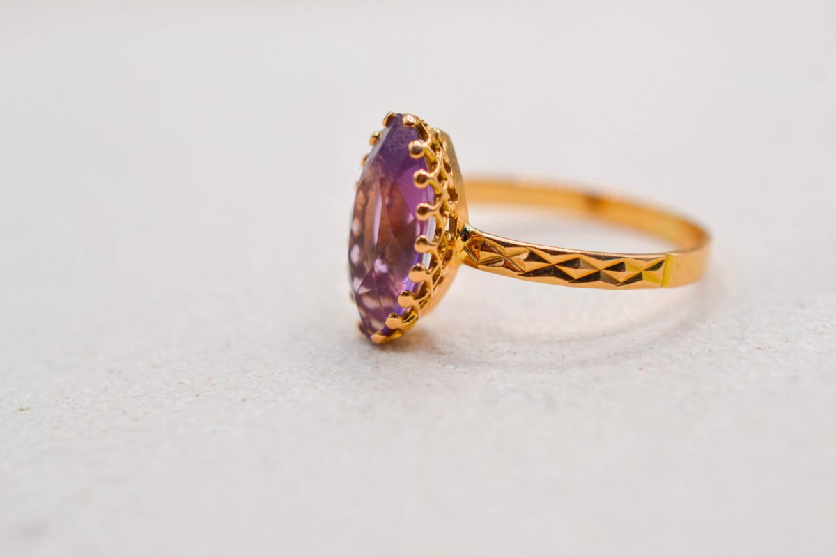 Bague Améthyste taille navette