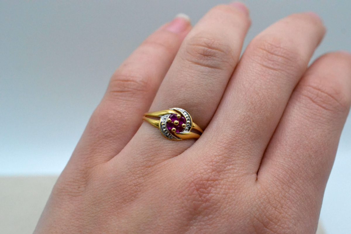 Bague tourbillon volutes Rubis