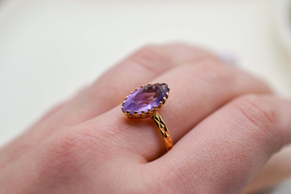 Bague Améthyste taille navette