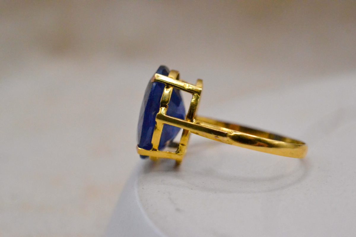 Bague cocktail Saphir ovale