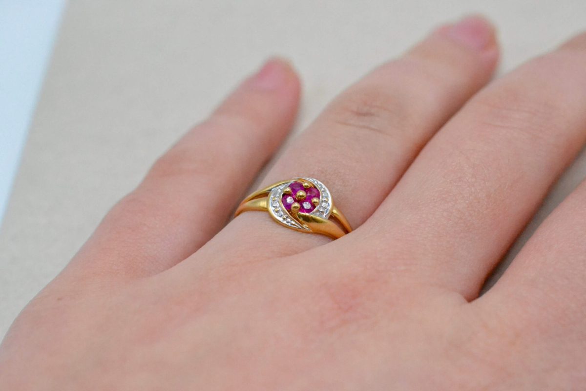 Bague tourbillon volutes Rubis