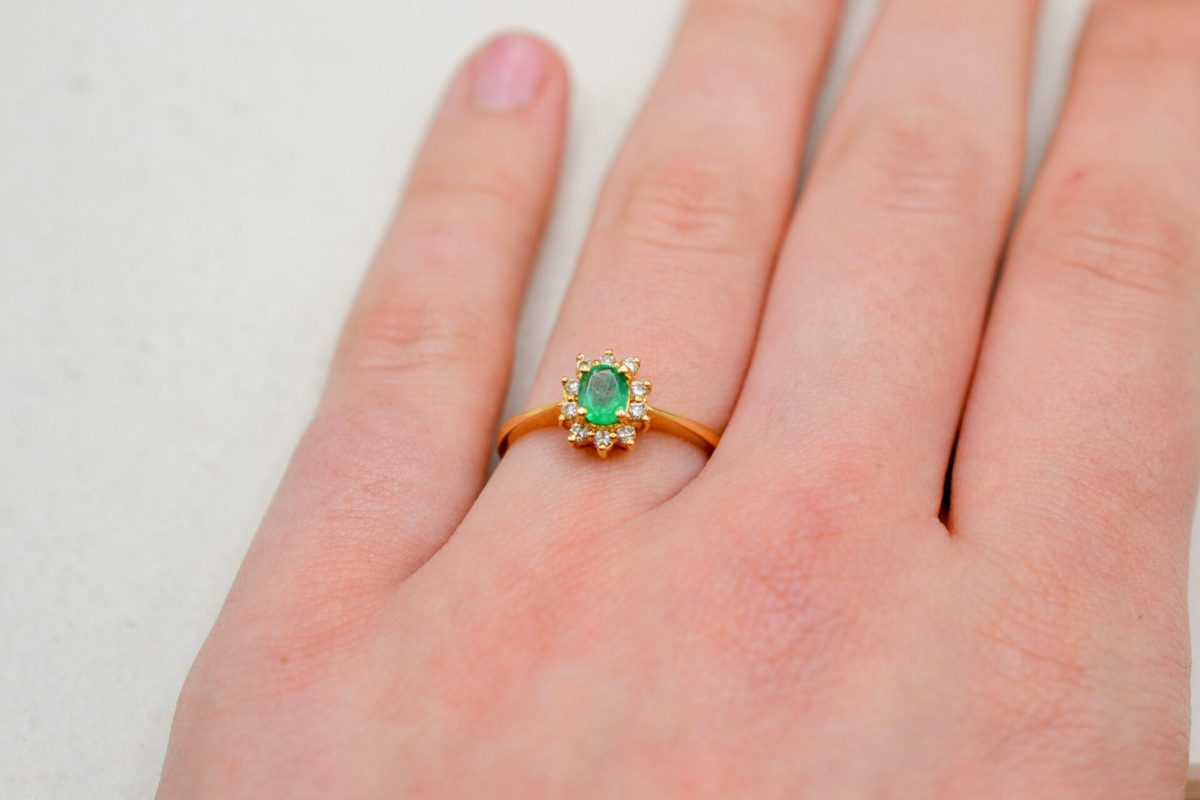 Bague marguerite Emeraude et Diamants
