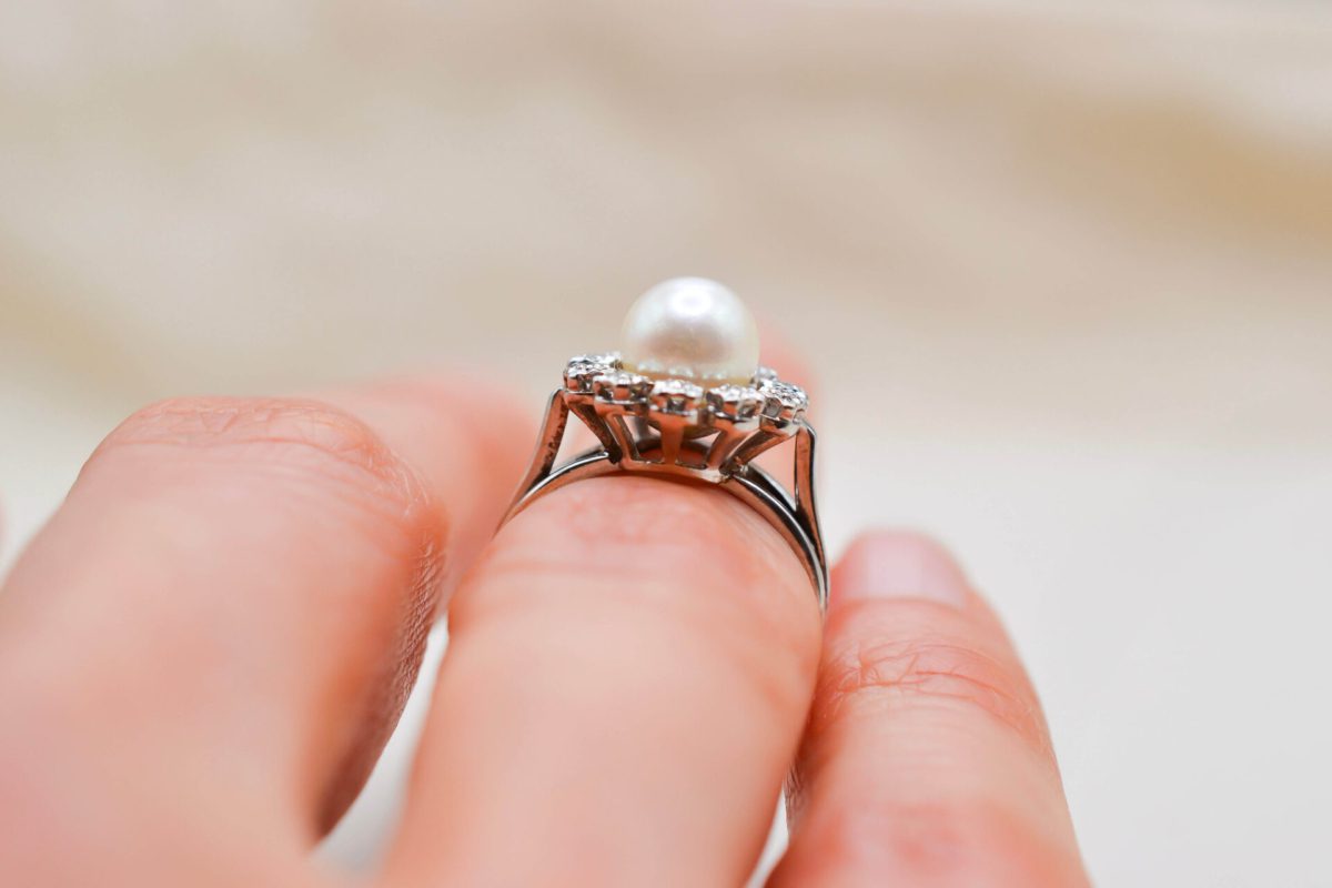 Bague circulaire Perle et Diamants