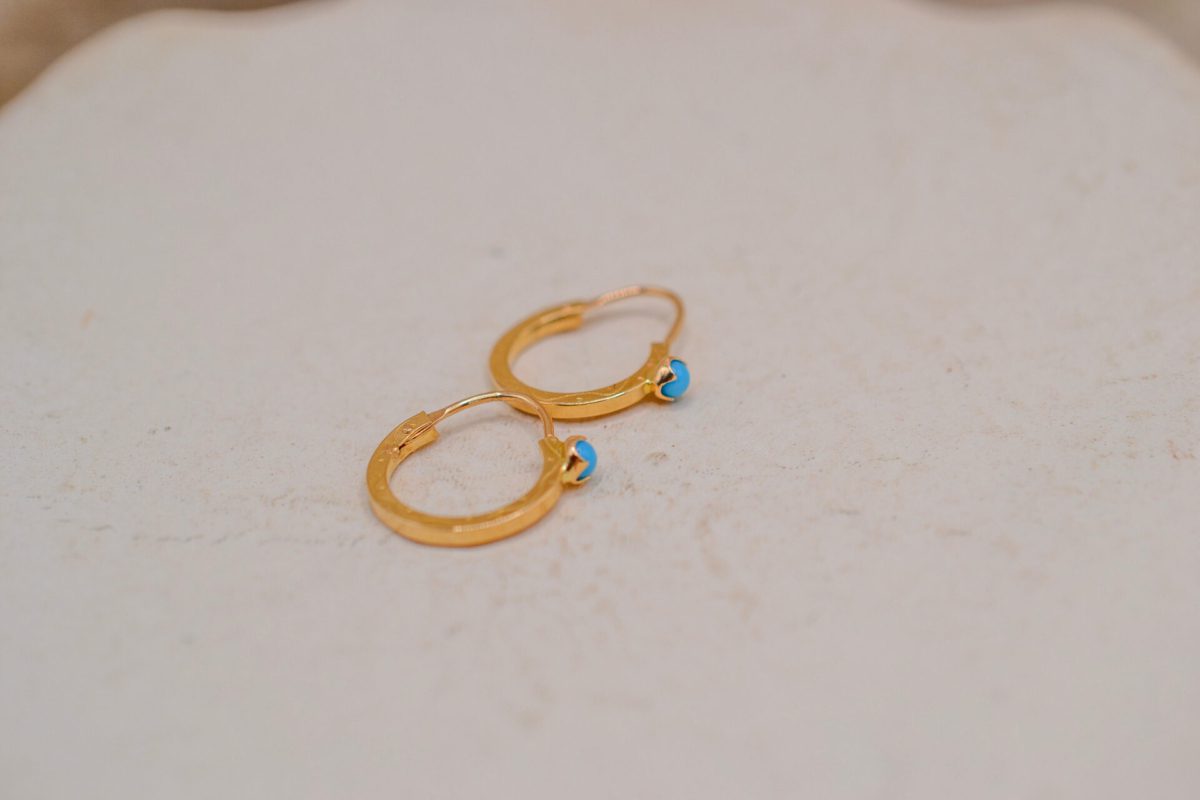 Paire de créoles perle turquoise