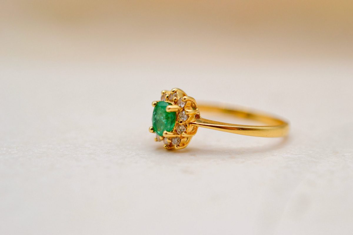 Bague marguerite Emeraude et Diamants