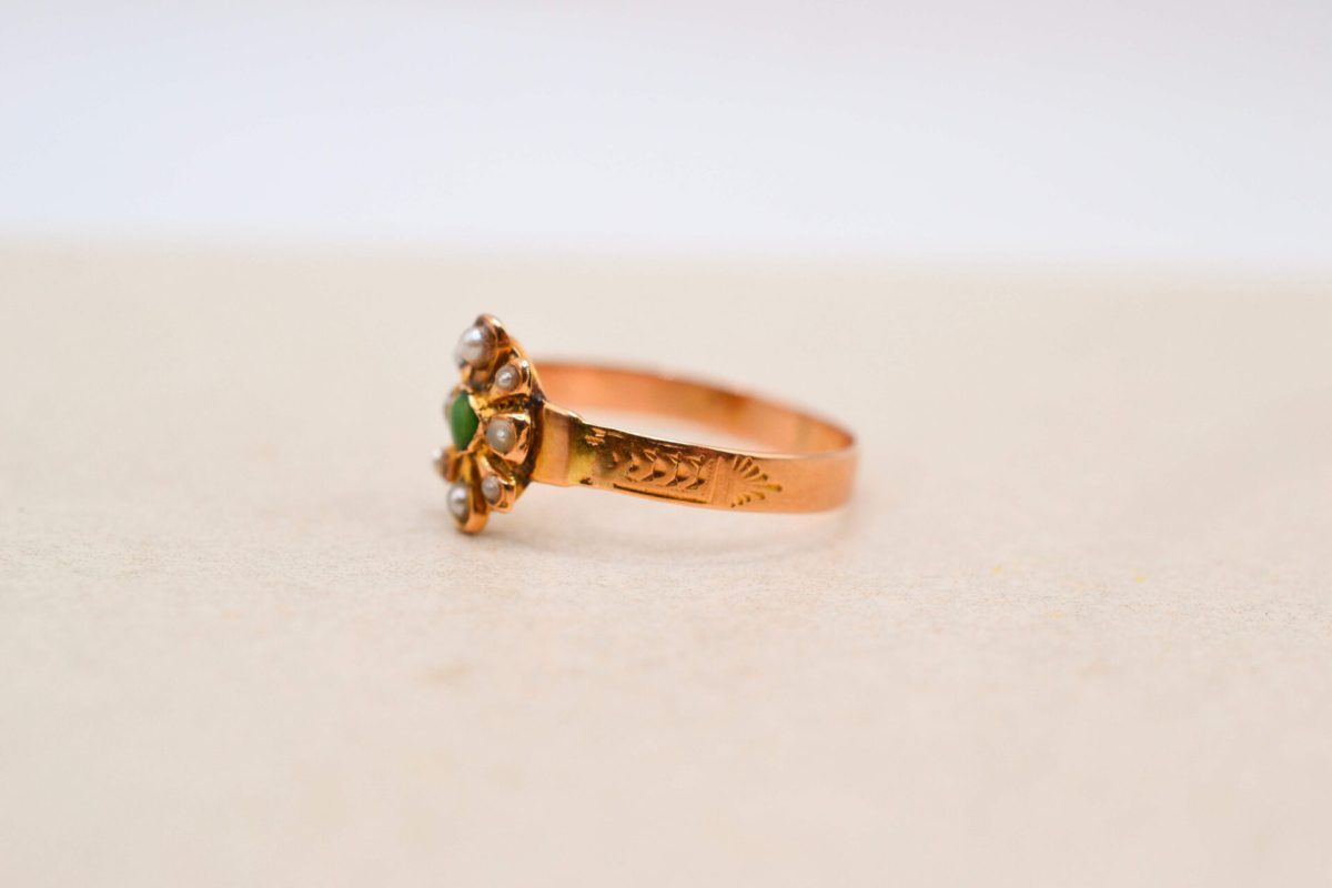 Bague Art Nouveau Pierre verte et Perle