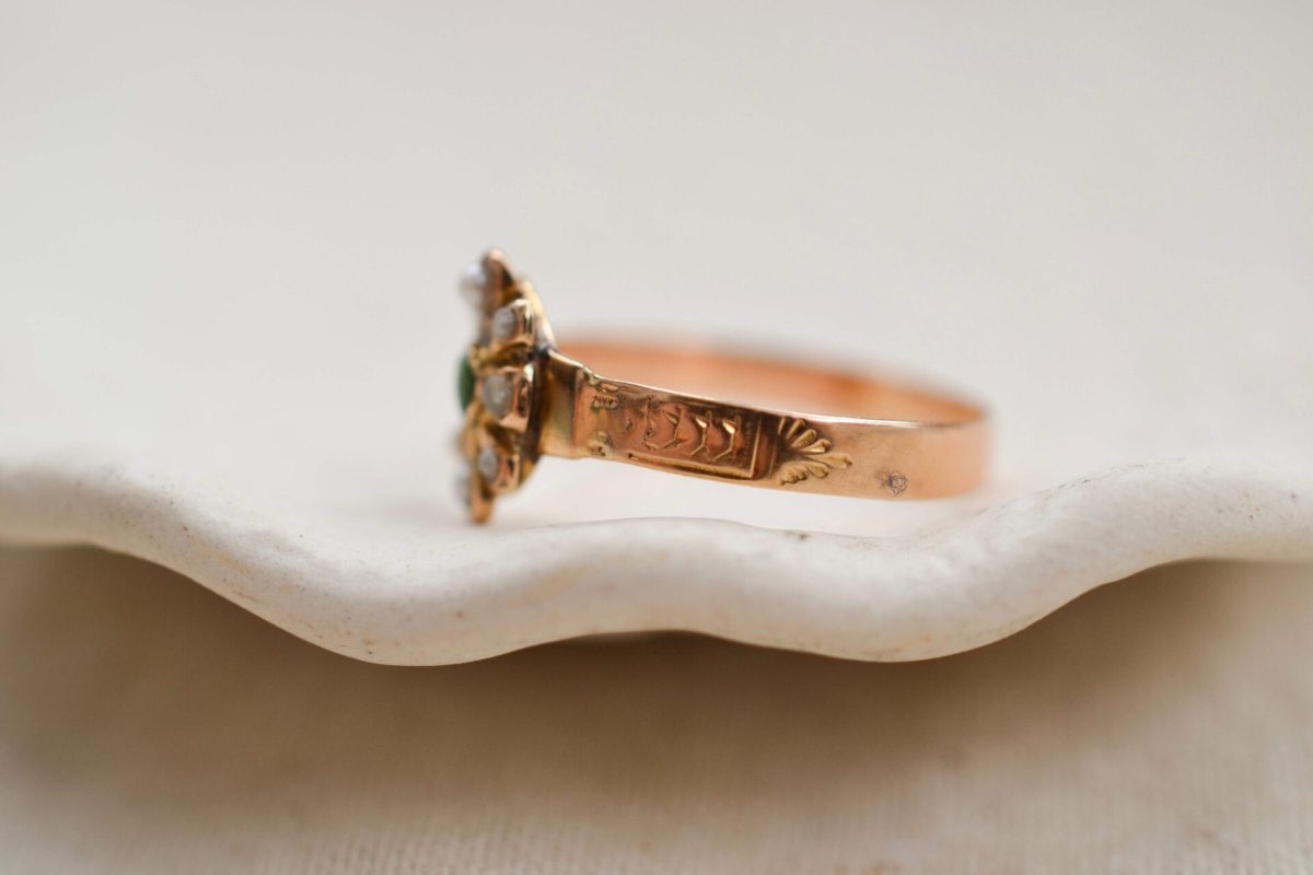 Bague Art Nouveau Pierre verte et Perle