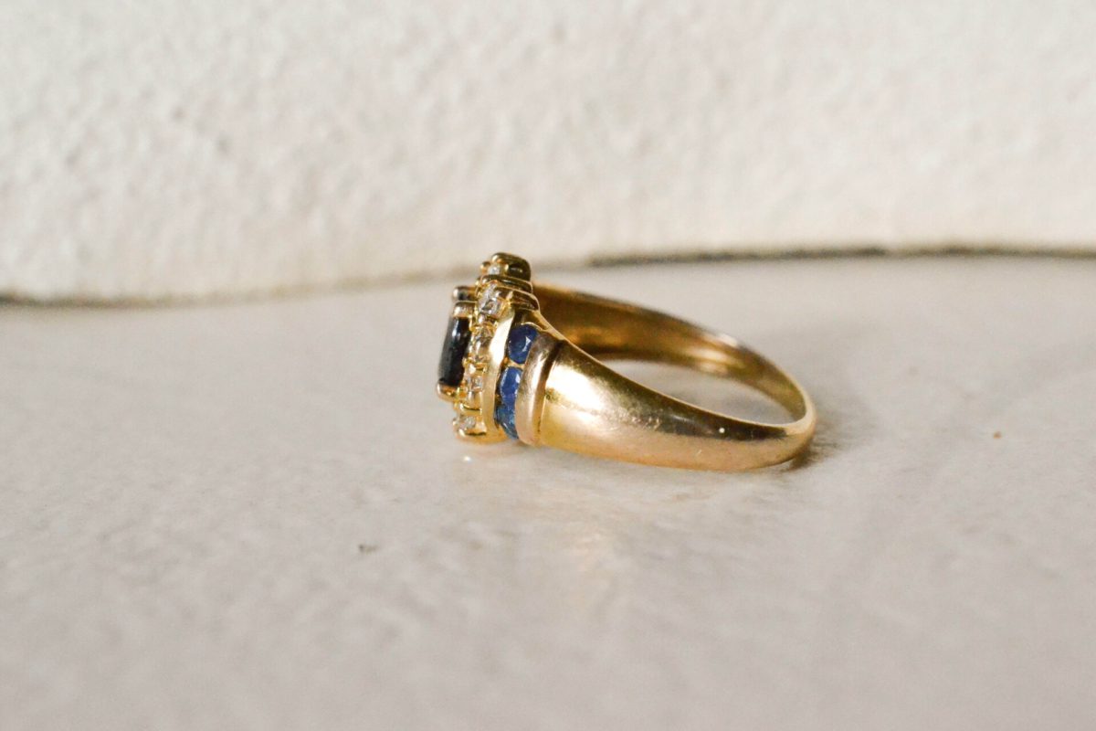 Bague Saphir de style Marguerite