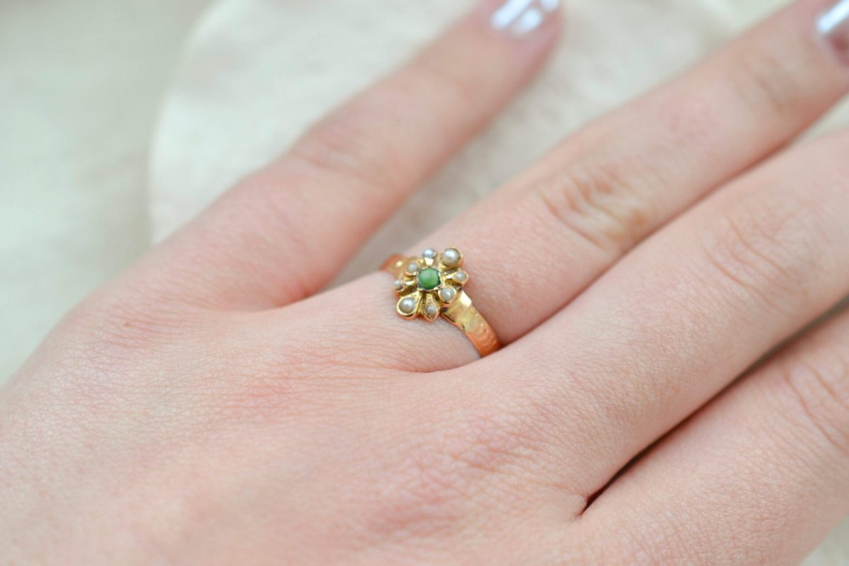 Bague Art Nouveau Pierre verte et Perle