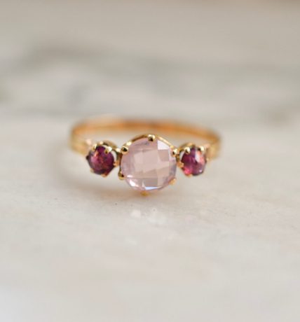 Bague Quartz Rose & Pierres rouges