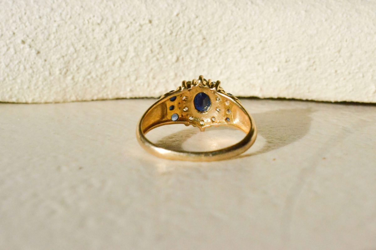 Bague Saphir de style Marguerite