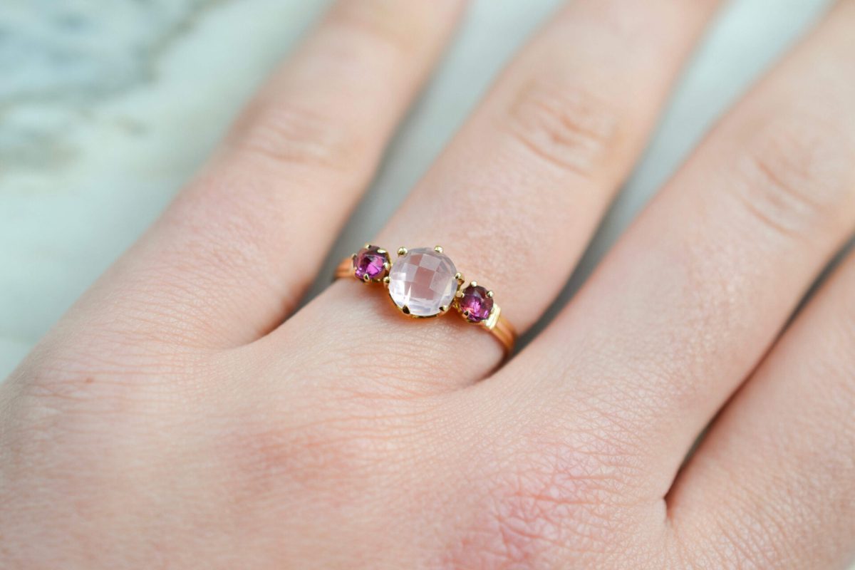 Bague Quartz Rose & Pierres rouges