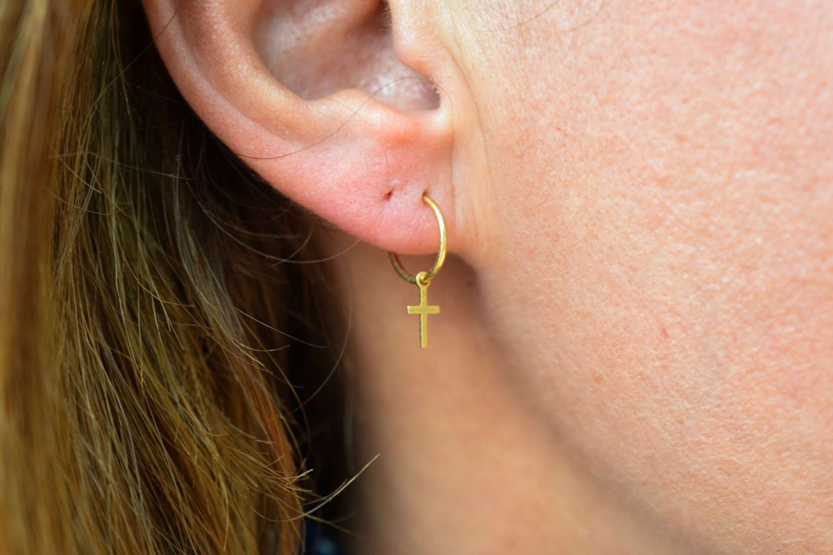 Paire de mini créoles croix