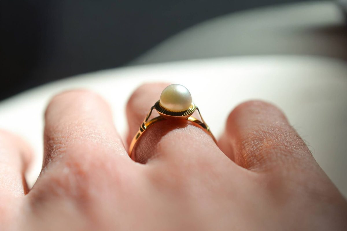 Bague Solitaire en Or jaune sertie d une perle de culture - bague retro