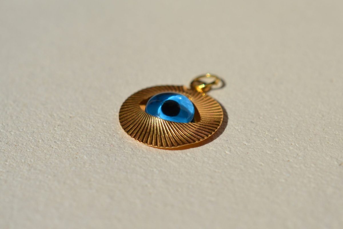 pendentif oeil protecteur en or jaune 18 carats - pendentif retro