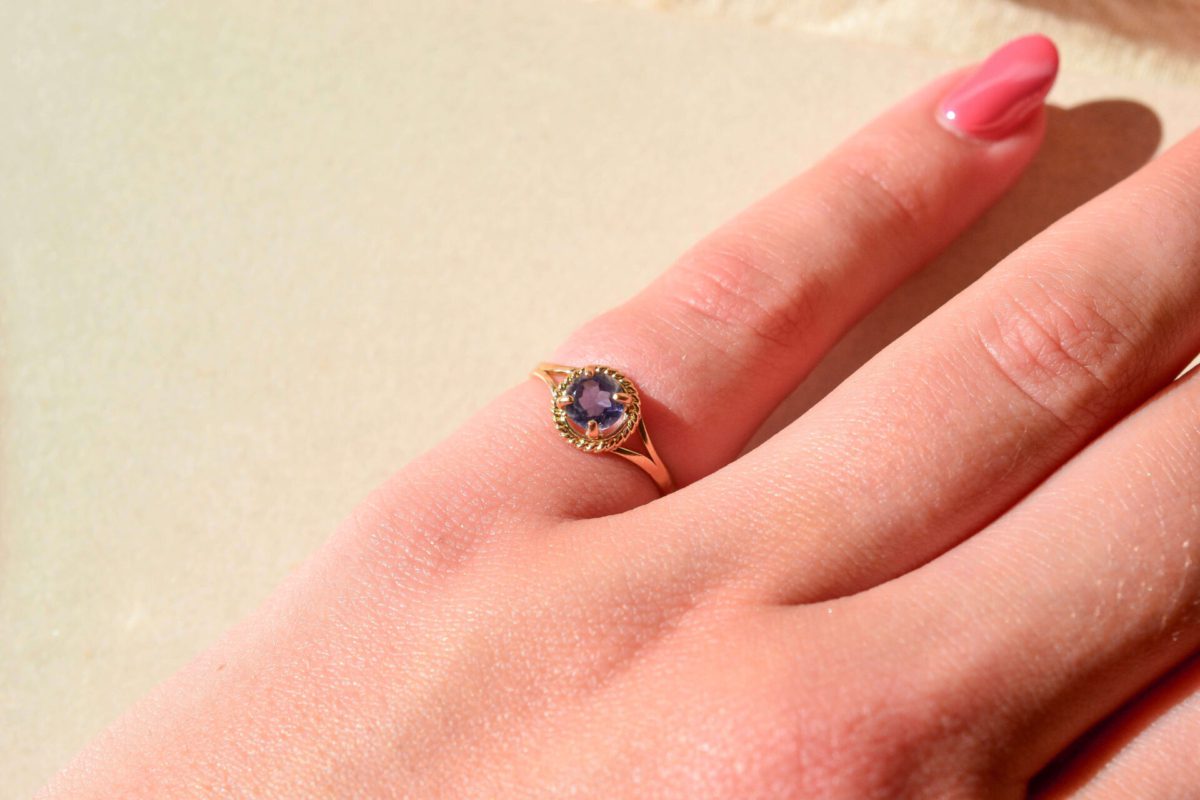 Bague solitaire Améthyste 14K