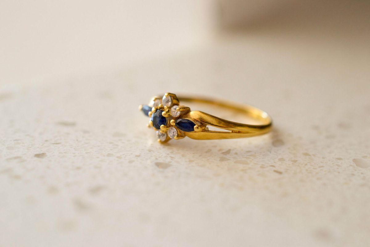 Bague marguerite Saphir Or