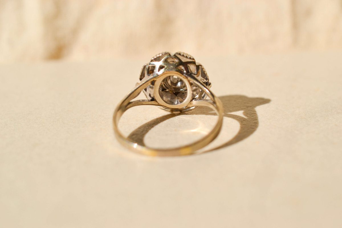 Bague fleur Diamants Or blanc