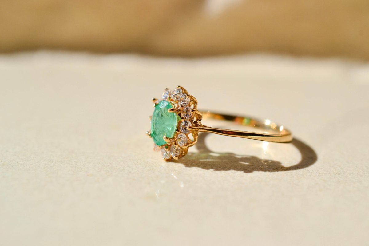 Bague Marguerite Émeraude 9K