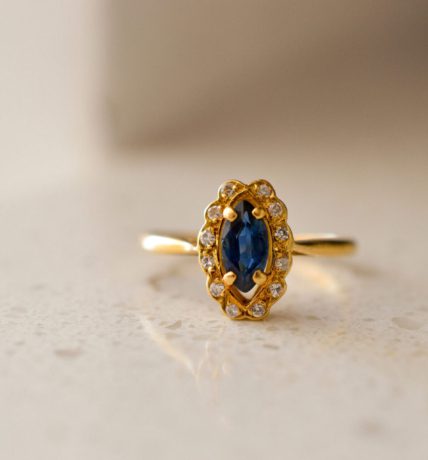 Bague Marquise Saphir et Diamants