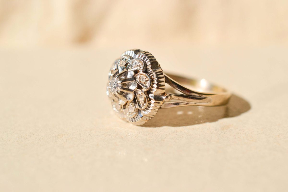 Bague fleur Diamants Or blanc