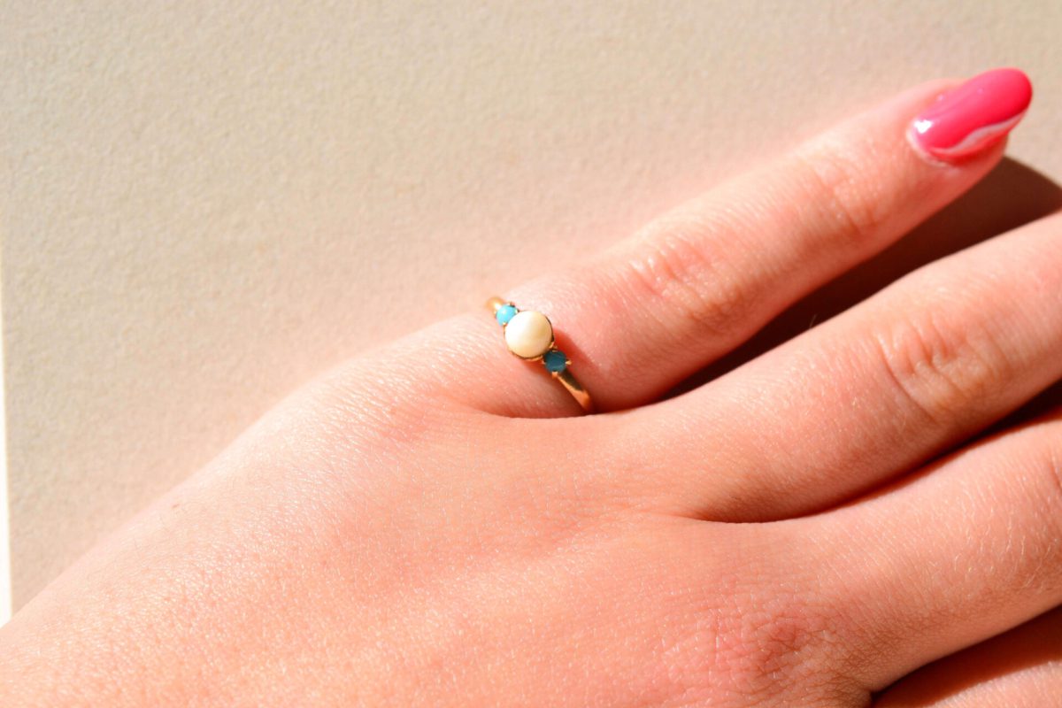 Bague Perle et pierres turquoises