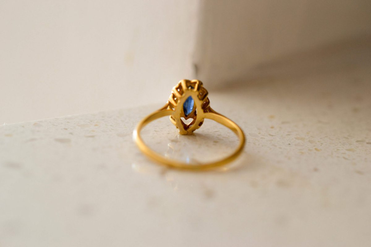 Bague Marquise Saphir et Diamants