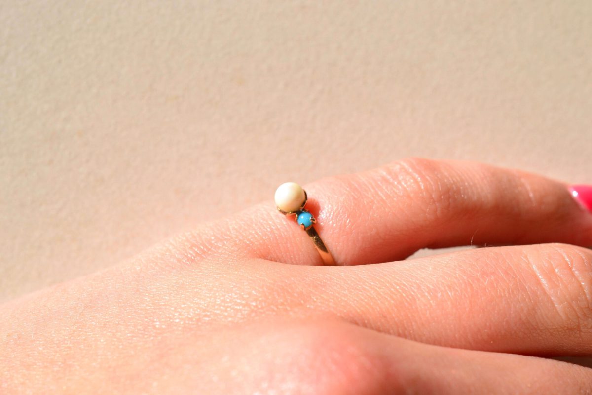 Bague Perle et pierres turquoises