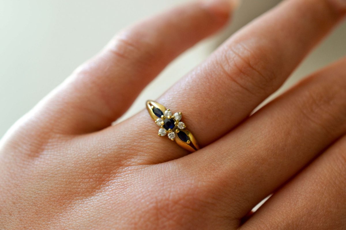 Bague marguerite Saphir Or