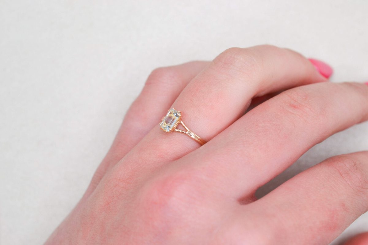 Bague solitaire Aigue-Marine