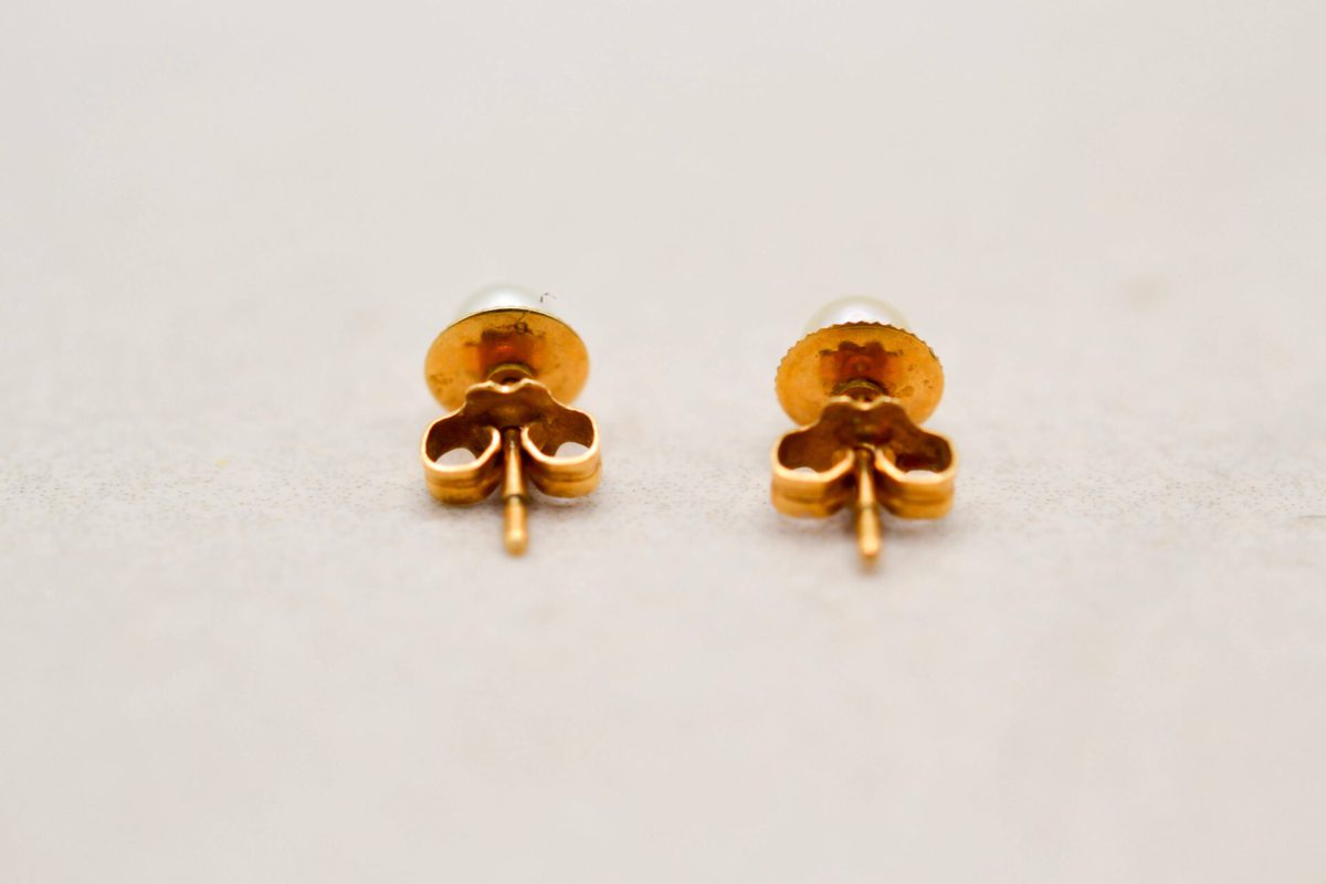 Puces d'oreilles Perles