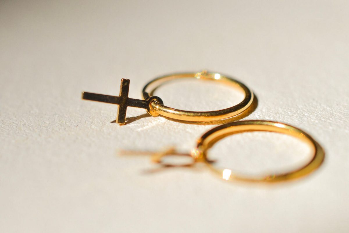 Paire de mini créoles croix