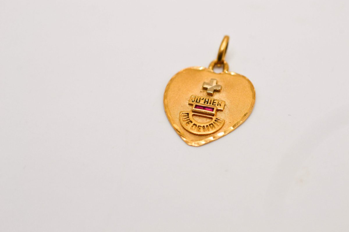 Médaille AUGIS cœur Rubis