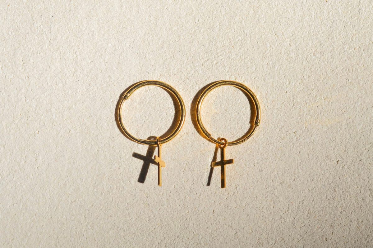 Paire de mini créoles croix