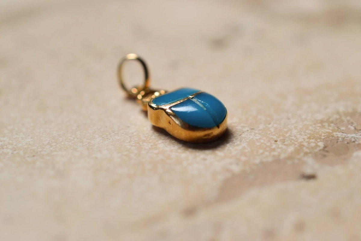 pendentif scarabee en or jaune 18 carats et turquoise - pendentif ancien