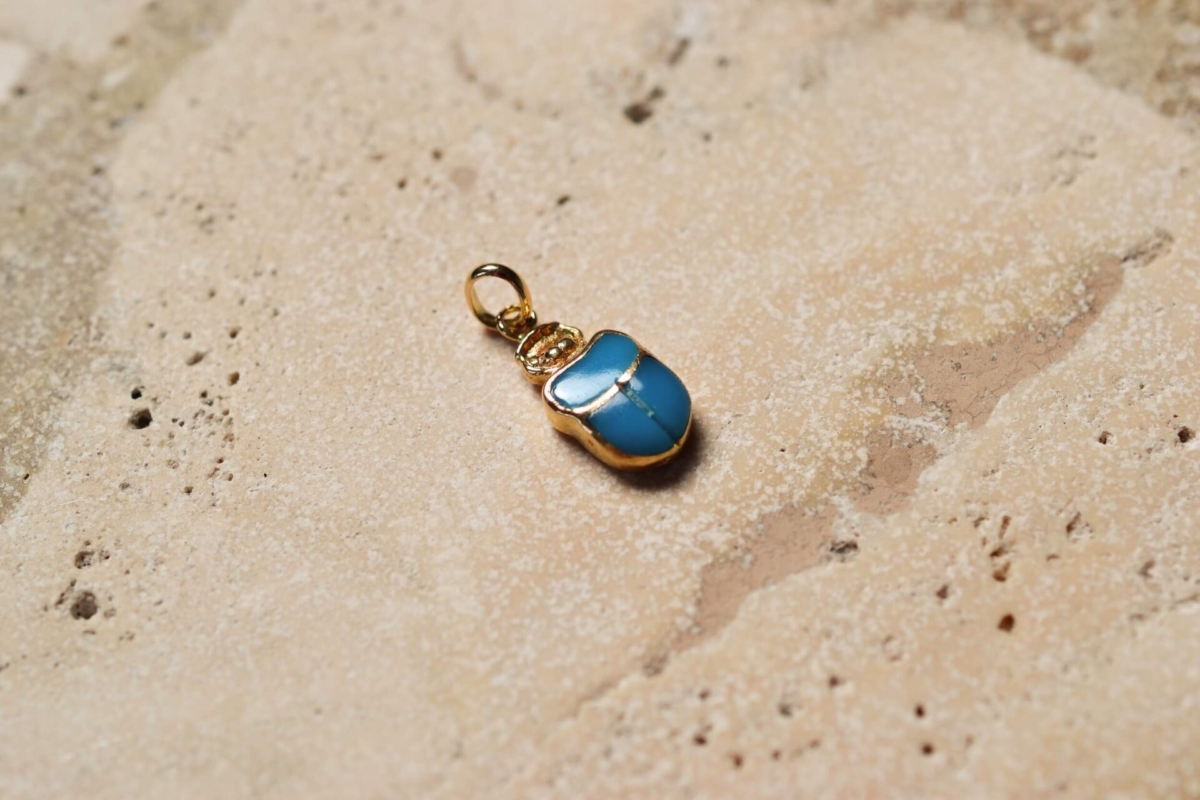 pendentif scarabee en or jaune 18 carats et turquoise - pendentif vintage