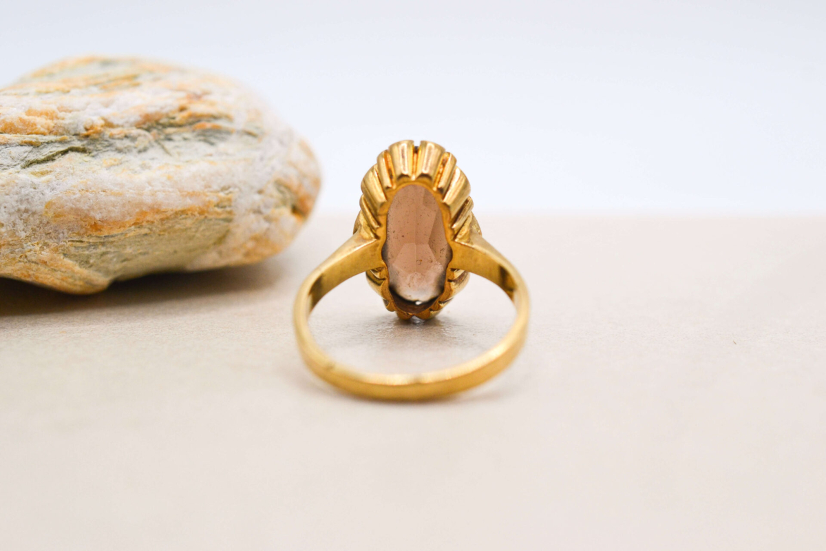 Bague navette Quartz 8 carats